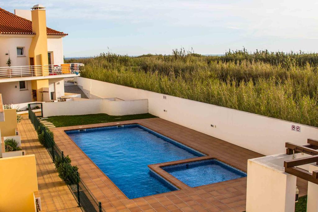 Apartments Baleal: Close To The Sea + Pool Bagian luar foto